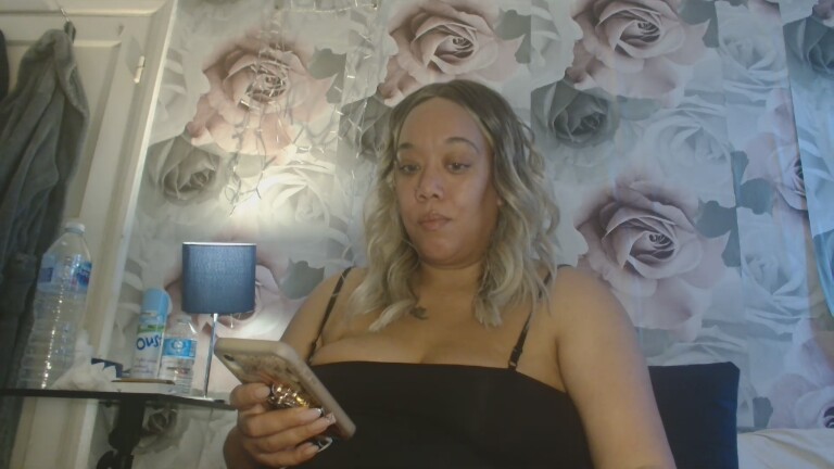 MissNaughtyDesire's Streamate show and profile