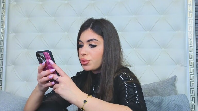 RoseVanessa's Streamate show and profile