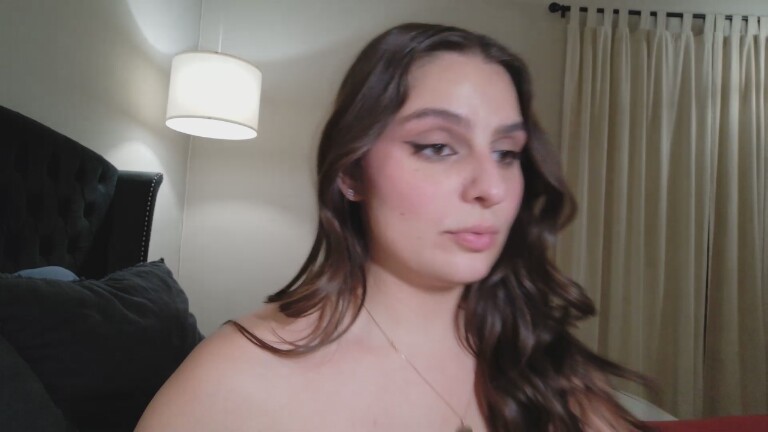 LuciaKing's Streamate show and profile