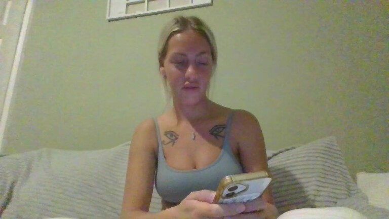 IvySoVine's Streamate show and profile