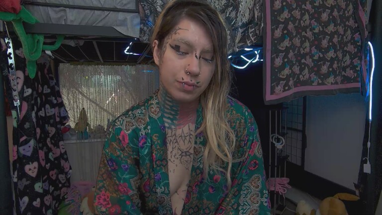 Zaturn's Streamate show and profile